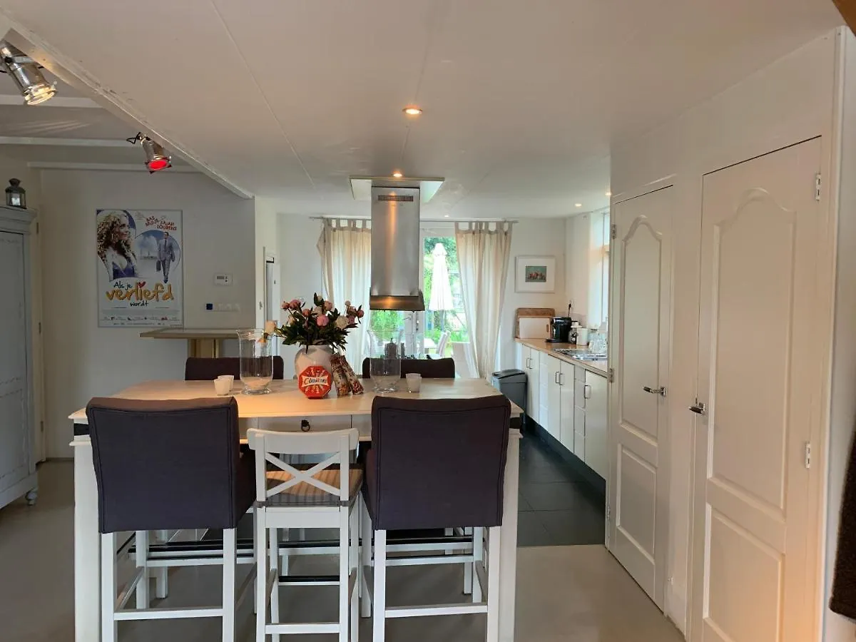 Holiday Home At The Water, Fire Place, Boat And Sup Rent, Near Amsterdam 알스메르 0*,